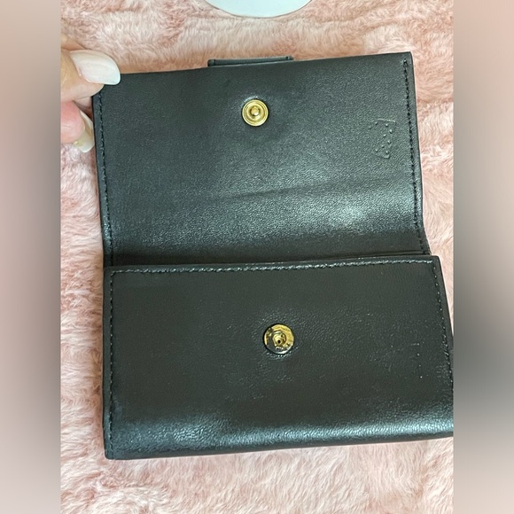 Chloe Key Ring Case - Picture 5 of 13